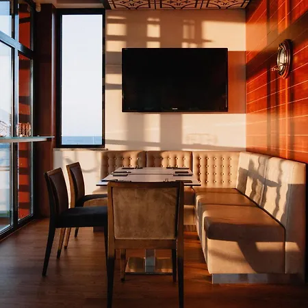 Hotel Koljunuki Sadam 