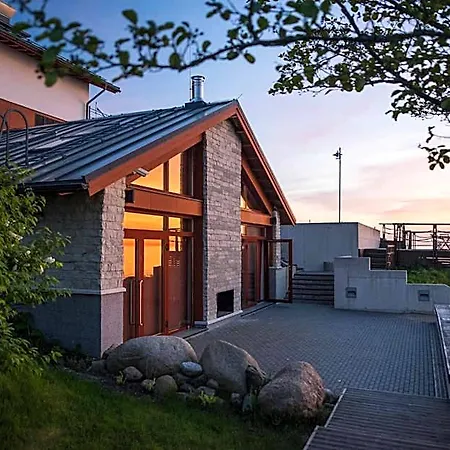 Hotel Koljunuki Sadam 