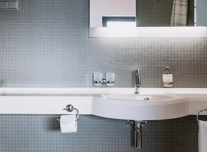 Hotel Koljunuki Sadam 