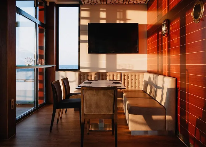 Hotel Koljunuki Sadam 